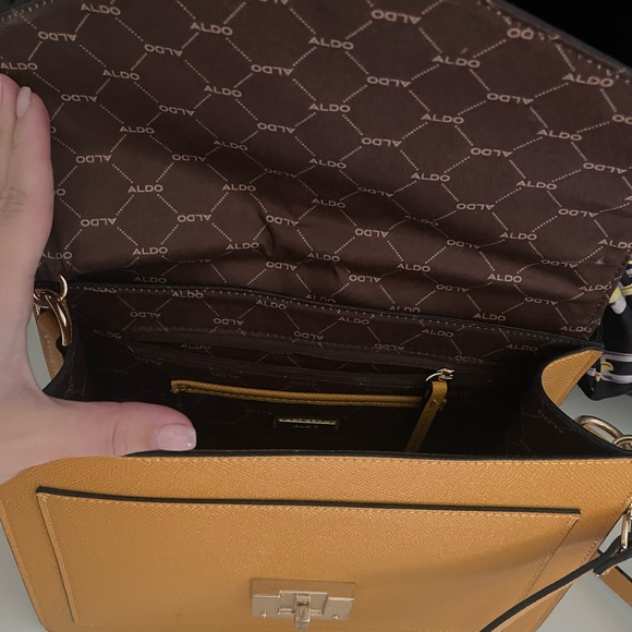 Aldo Yellow Purse - Picture 3 of 6